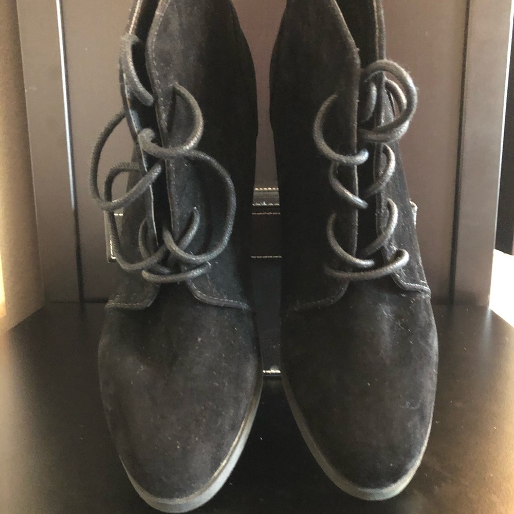 SUPER COMFY MADDEN GIRL WEDGE BOOTIES SIZE 8 NWOT!! - Picture 2 of 3
